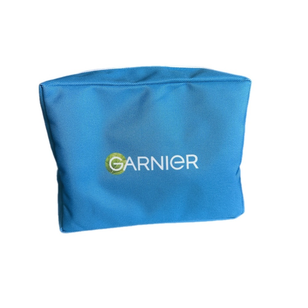 Garnier Sky Blue VR Gear Case